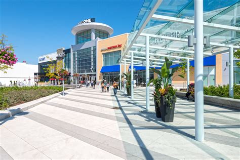 Square One Shopping Centre - Visit Mississauga