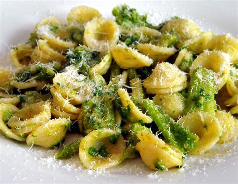 Pasta Con Cime Di Rapa E Salsiccia Ricetta Semplice E Veloce