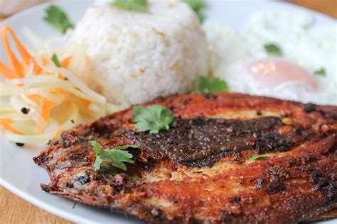 Fried Milk Fish with Garlic Rice – Filipino Recipes