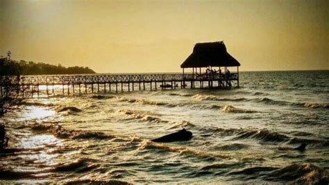 Playa Dorada - Lugares que tienes que visitar si viajas a Izabal, Guatemala