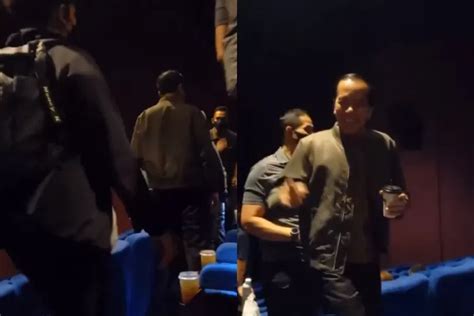 Viral Presiden Jokowi Nonton Film Di Bioskop Bersama Paspampers Di