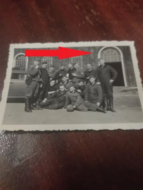 Orig Foto Soldaten Der Wehrmacht Und Luftwaffe Mit Pkw In Aachen