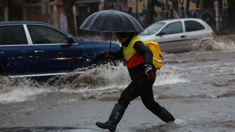 Lluvia Y Frío En Santiago Conoce Cuánta Agua Caerá En Las Precipitaciones De Esta Semana En La