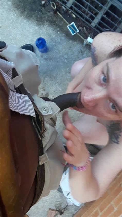 Wendy In The Alley IMG Porn Pic