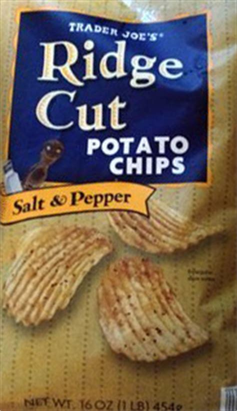 Trader Joe S Salt Pepper Ridge Cut Potato Chips Reviews Trader Joe