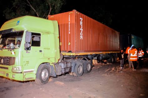 Kongo central saisie à Kasangulu de 5 camions transportant