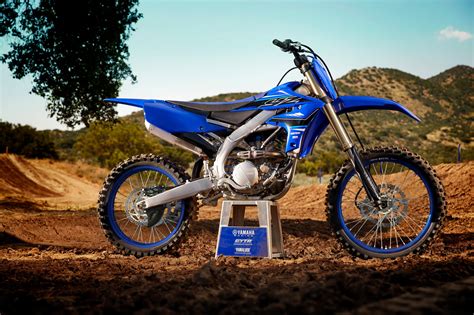 Yz250f Yamaha Lalliance Du Style Et De La Puissance En Motocross