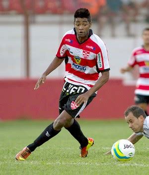 Linense Faz Seu Jogo Do Ano Contra O Botafogo Sp Que Rejeita Corpo