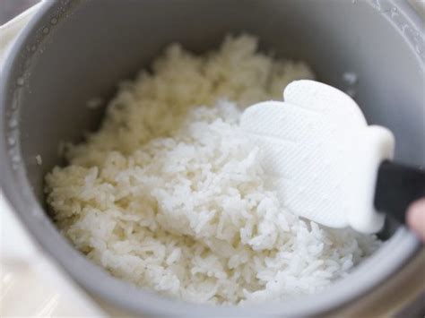 How Long Does A Rice Cooker Take To Cook Rice A Complete Guide Safe Home Advice