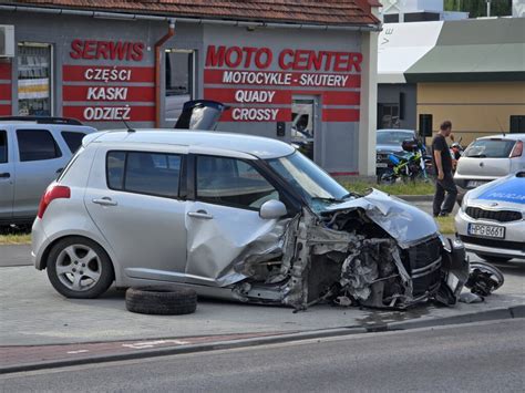 Powa Ny Wypadek W Centrum Tarnowa Trzy Osoby Trafi Y Do Szpitala