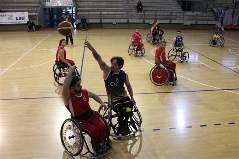 Basket In Carrozzina Serie B Altro Show Della Lupiae Team Salento