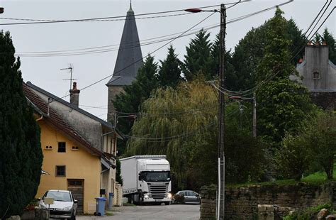 Trenal Circulation Les Poids Lourds Ne Passeront Plus Par Le Village