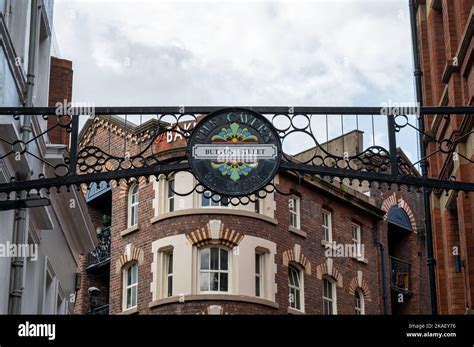 Liverpool Uk Sept The Sign For Button Street In The Cavern