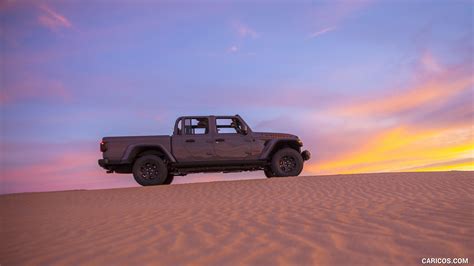 Jeep Gladiator Mojave | 2020MY | Side