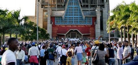 Peregrinación Tradicional Hacía La Basílica De Higüey En La Celebración