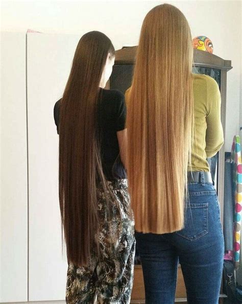 Pin By Holger Kosa On Lange Und Superlange Haare Long Hair Styles