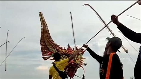 Festival Layang Layang Nusantara Hiasi Langit Lamongan