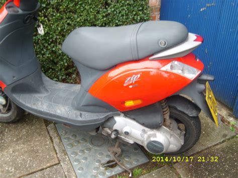 Piaggio Zip Scooter