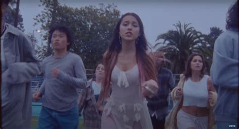 Olivia Rodrigo Pink Hair