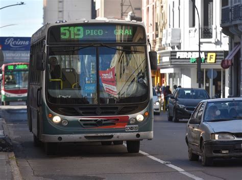 Cómo funcionarán los servicios durante el feriando nacional de mañana