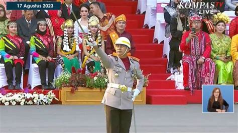 Profil Komandan Upacara Penurunan Bendera Agustus Di Istana