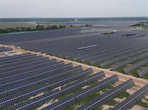 El parque solar más grande de Colombia inició en el 2021 e inaugurado