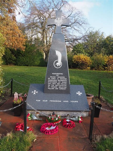 Memorial To Polish Soldiers Duns © Jennifer Petrie Cc By Sa20