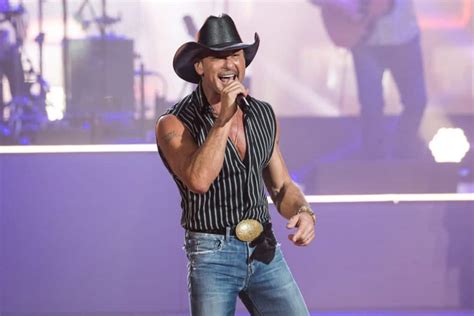 10 Best Tim McGraw Songs - Country Now