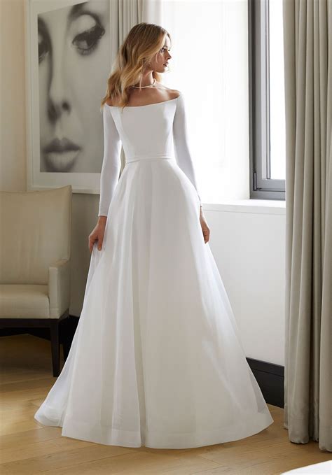 Cool And Classic Minimalist Wedding Dresses Wedding Journal