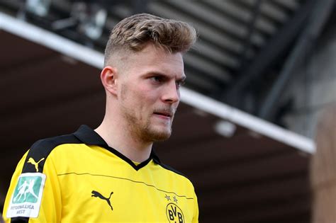 Bvb Ii Stürmer Marvin Ducksch Bringt Bruder Ins Gefängnis Derwestende