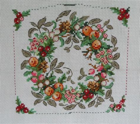 BRODERIE POINT DE Croix Couronne De Fruits Baies EUR 20 00 PicClick FR