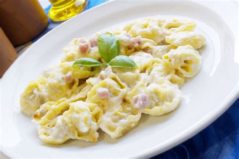 Tortellini Panna E Prosciutto La Ricetta Del Primo Piatto Veloce E Gustoso