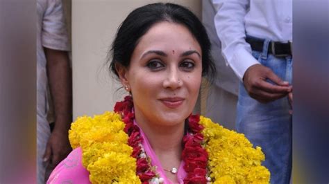 Who Is Diya Kumari Rajasthans Deputy Cm Elect One Of Bjps Rising Stars