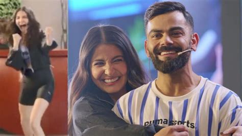 Virat Kohli Anushka Sharma প্রকাশ্যে কোহলির সেলিব্রেশনকে নকল করলেন