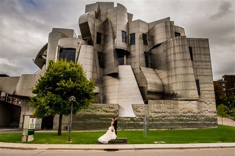 Weisman Art Museum Wedding | Sibyl & Joel - A Frame Forward