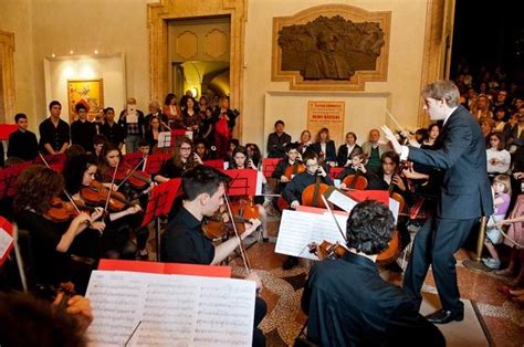 I Solisti Del Teatro Comunale Suonano Bach