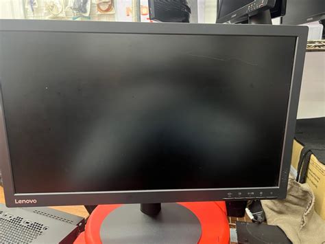 Lenovo 22 Inch Monitor Vga Display Port Computers And Tech Parts