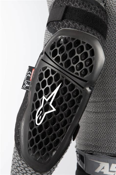 Alpinestars Elbow Protectors Bionic Plus Black Au Meilleur Prix Sur