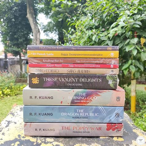 Literary Base On Twitter Lt Ayo Tunjukin Kehedonan Kalian Di Awal