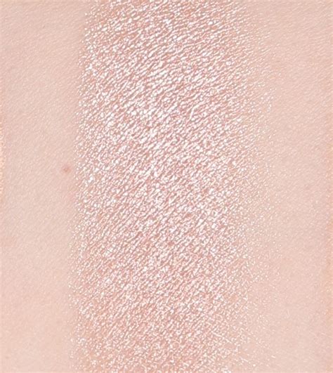 Mackarrie Beauty Style Blog Dior Diorskin Nude Luminizer Nude Glow