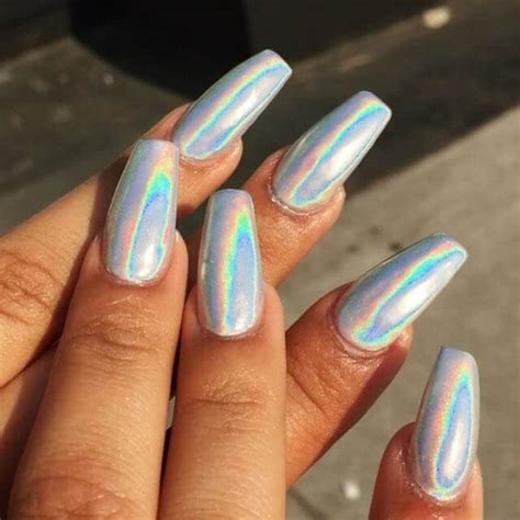 50 Gorgeous Holographic Nails That Are Simply Stunning