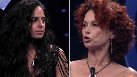 Fuori Onda Shock Al Grande Fratello Beatrice Luzzi Ho Paura Perla