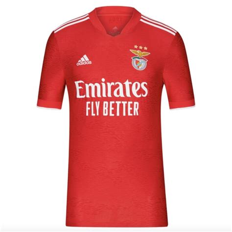 Les maillots du Benfica Lisbonne 2021 2022 révélés par adidas