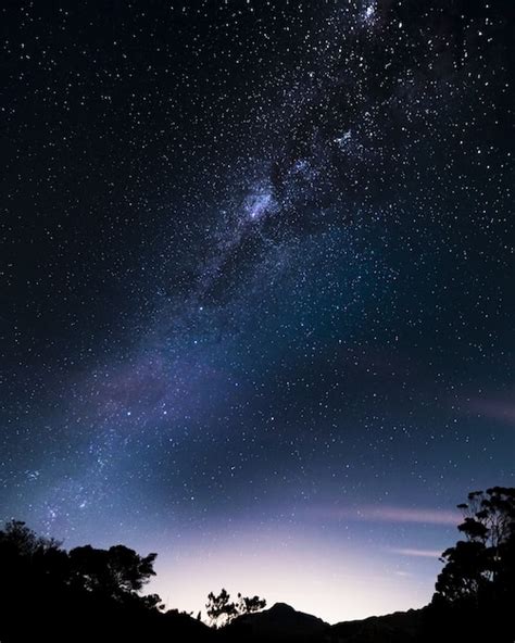 Disparo Vertical De Un Hermoso Cielo Estrellado Foto Gratis