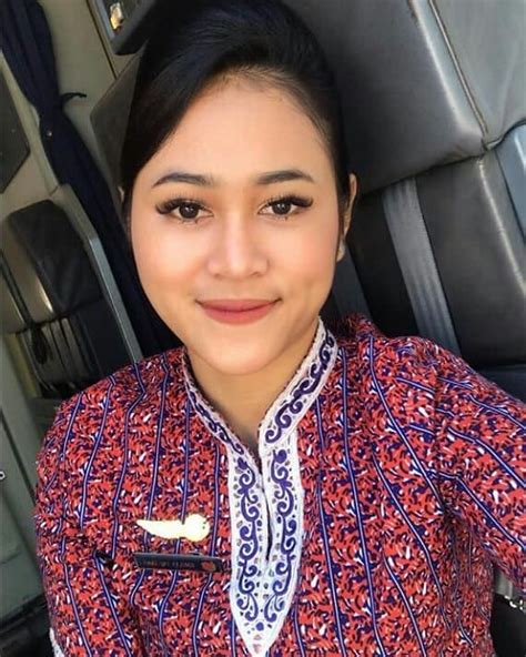 Pramugari Cantik Lion Air Di Instagram Ig Emiliayuliani Pramugari