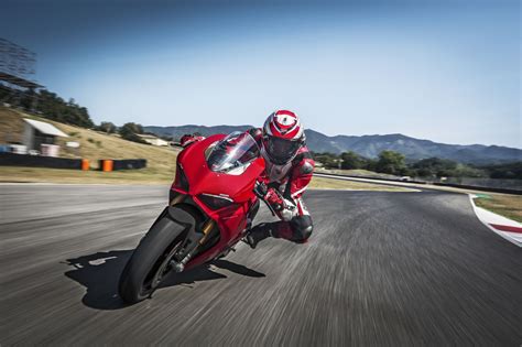 Motorrad Vergleich Ducati Panigale V Superleggera Vs Ducati