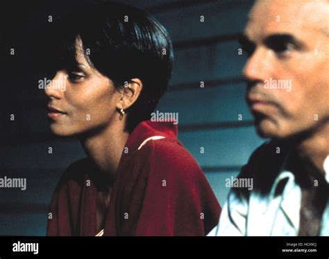 MONSTER'S BALL, Halle Berry, Billy Bob Thornton, 2001 Stock Photo - Alamy