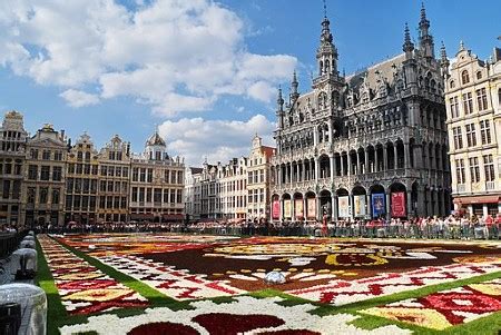 Grand-Place in Brussels, Belgium | History & Buildings | Study.com