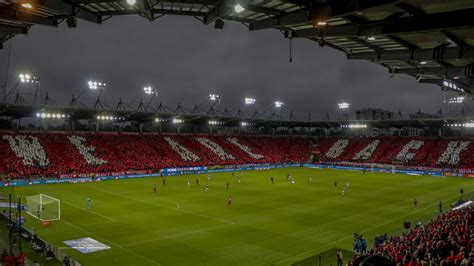 Stadion Miejski Widzewa D Serce Odzi Radio D