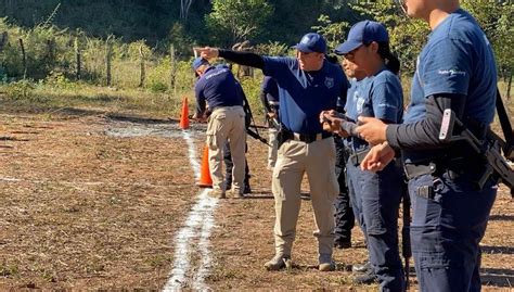 Concluyen cadetes de la policía un curso con prácticas de tiro